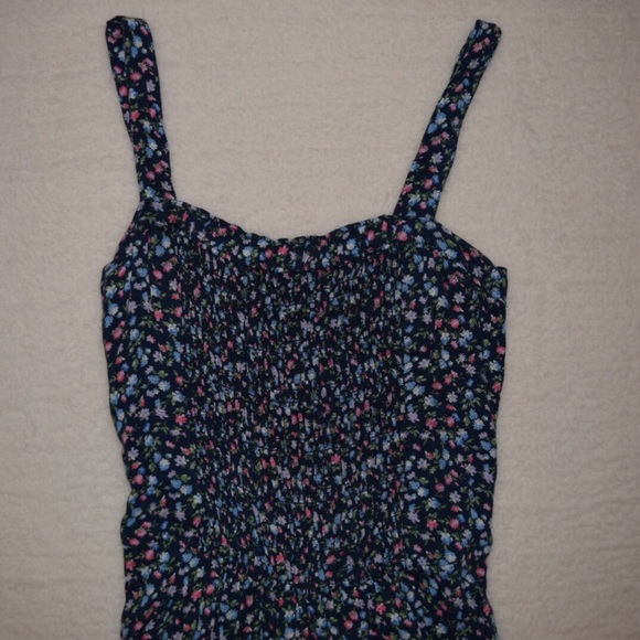 NWOT! Abercrombie and Fitch Floral Romper - Picture 3 of 6